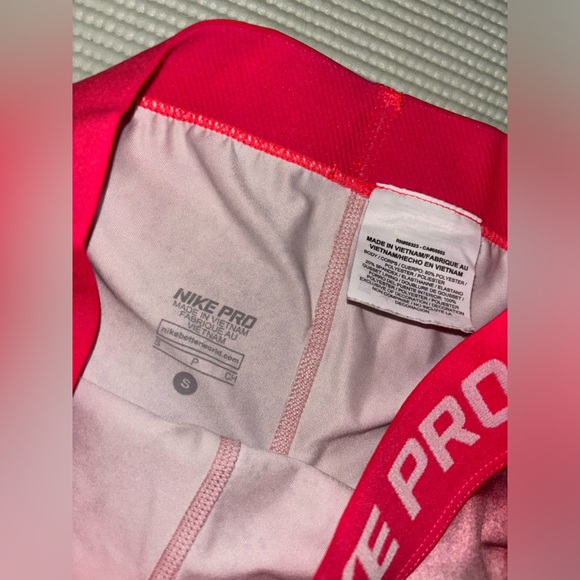 NIKE BUNDLE- Set of 3 Girls Nike T-shirt & spandex & under armour spandex - Picture 5 of 11